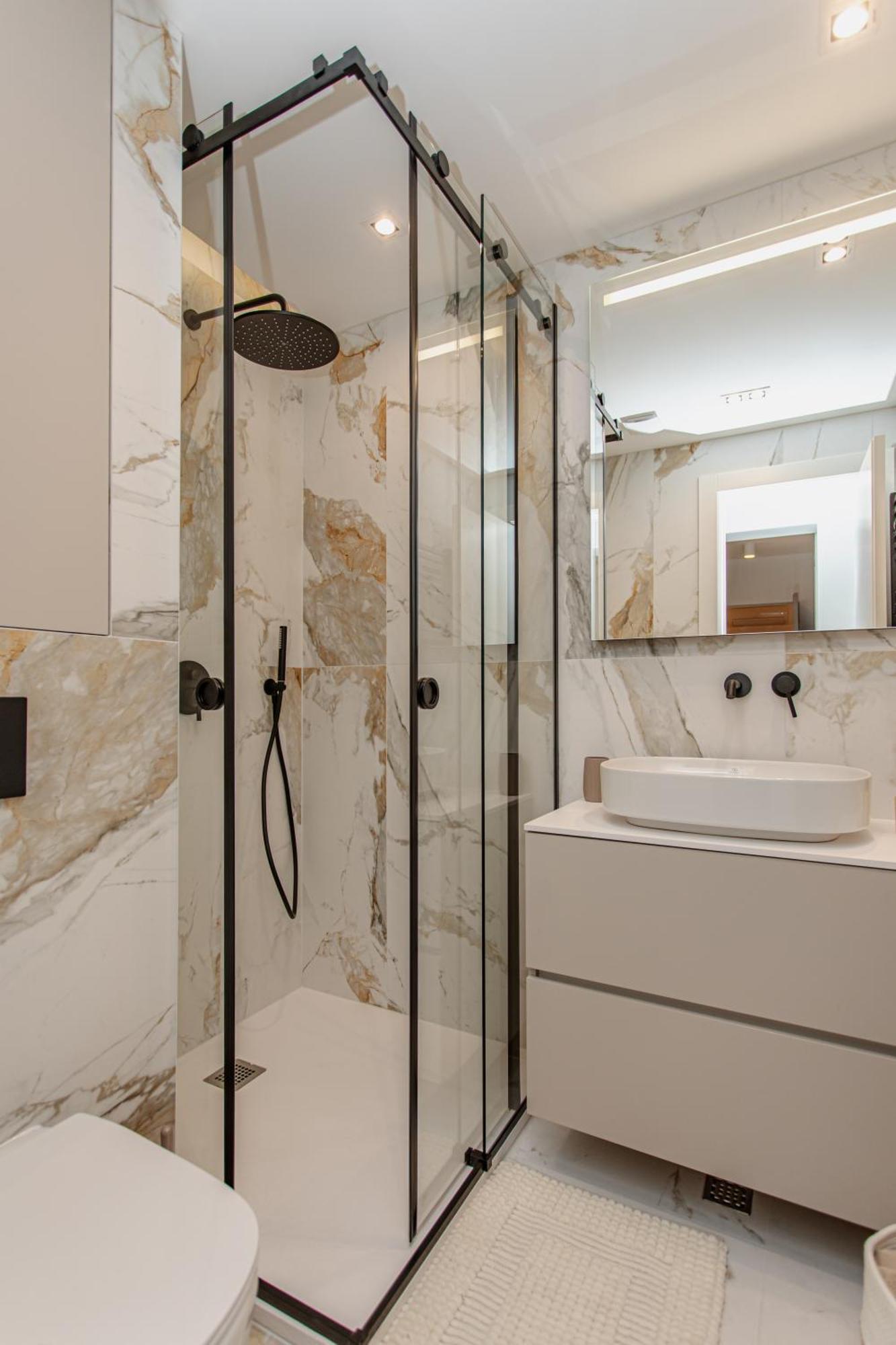 Stunning Bella On Znjan Beach, Private Parking Apartment *
