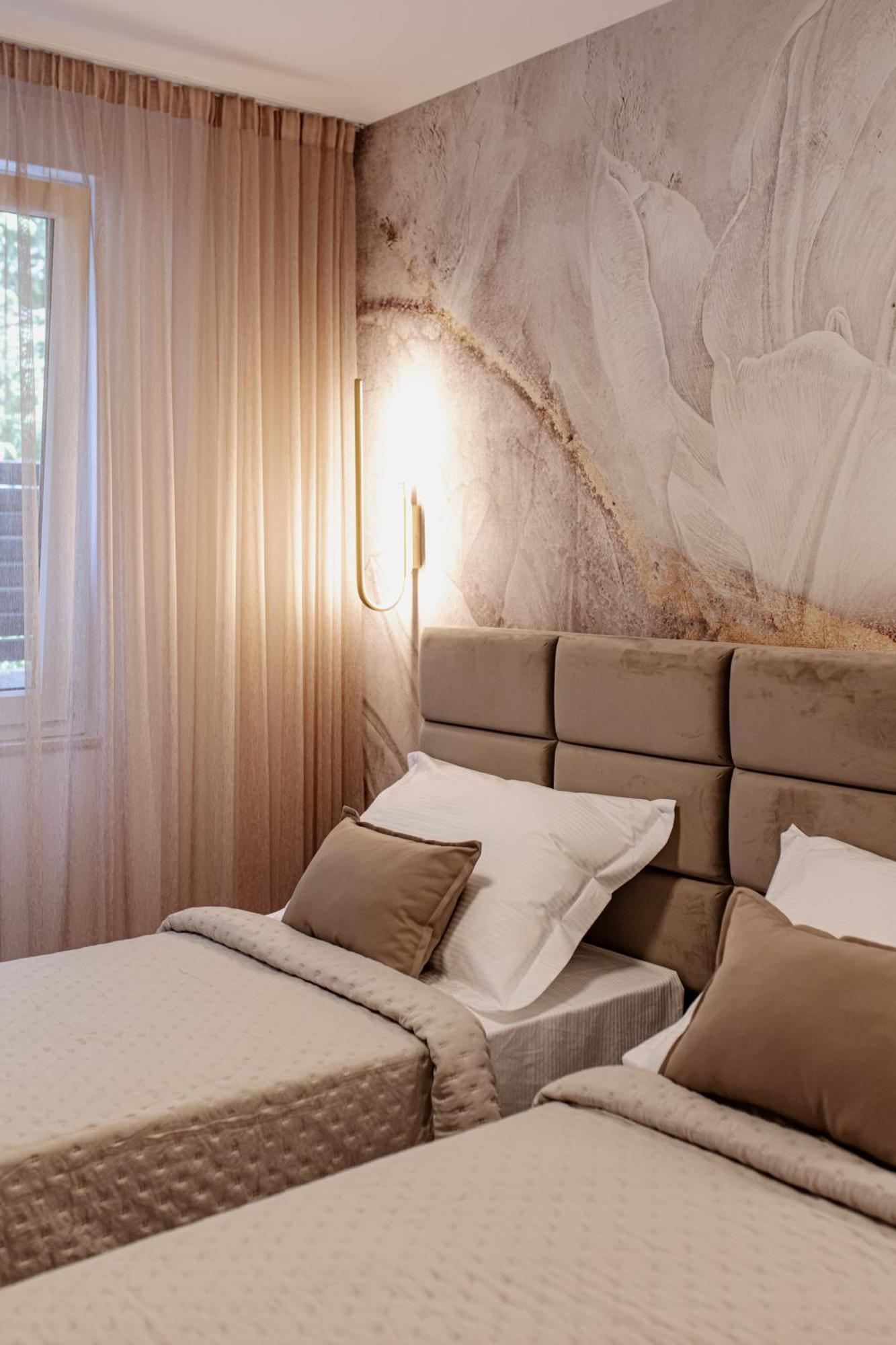 Stunning Bella On Znjan Beach, Private Parking Apartment *